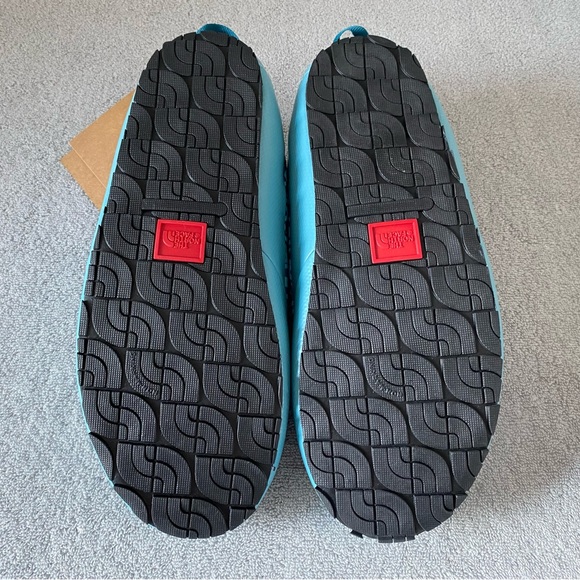 The North Face Mens 11 Thermoball Traction Mule V Shoes All Over Print Blue - Picture 6 of 8
